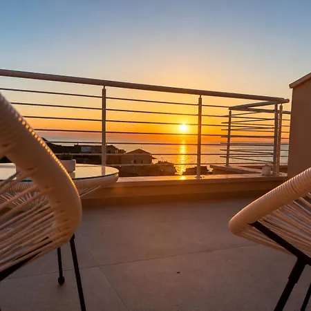 Astra - Exclusive Castelsardo